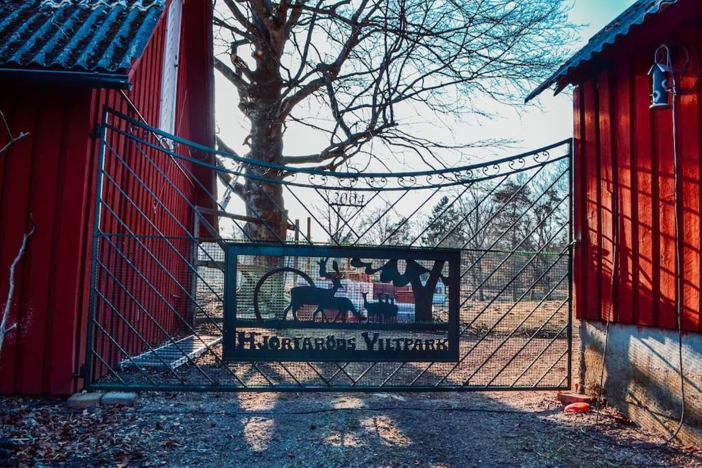 Vila Damwildfarm In Rollerbue Suedschweden Tyringe Exteriér fotografie